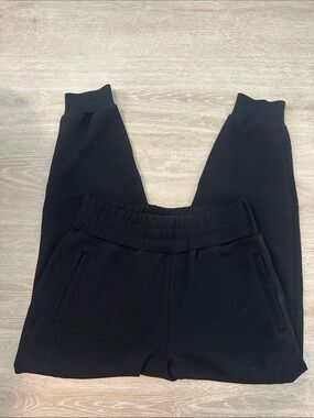Women's Black High-Waist Jogger Pants with Elastic Waistband